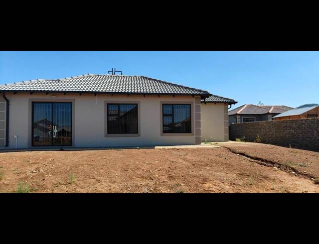 2 BEDROOM HOUSE FOR SALE IN WINDMILL PARK